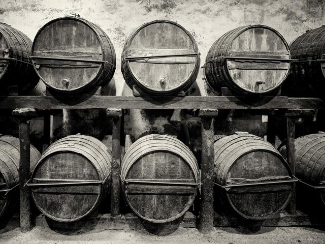 ウイスキーの熟成に必要不可欠な樽は、もともと○○するためのものだった!? | | LIFE WITH TALISKER | タリスカーオンライン